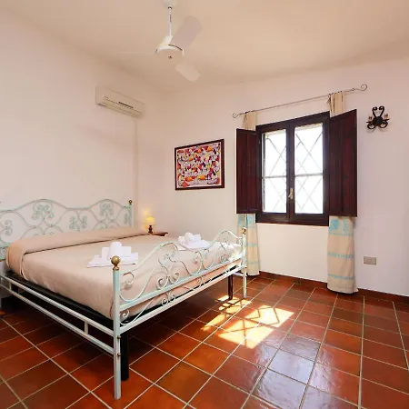 Holiday home Sant'elmo - Rei240 By Interhome