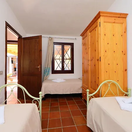 Holiday home Sant'elmo - Rei240 By Interhome